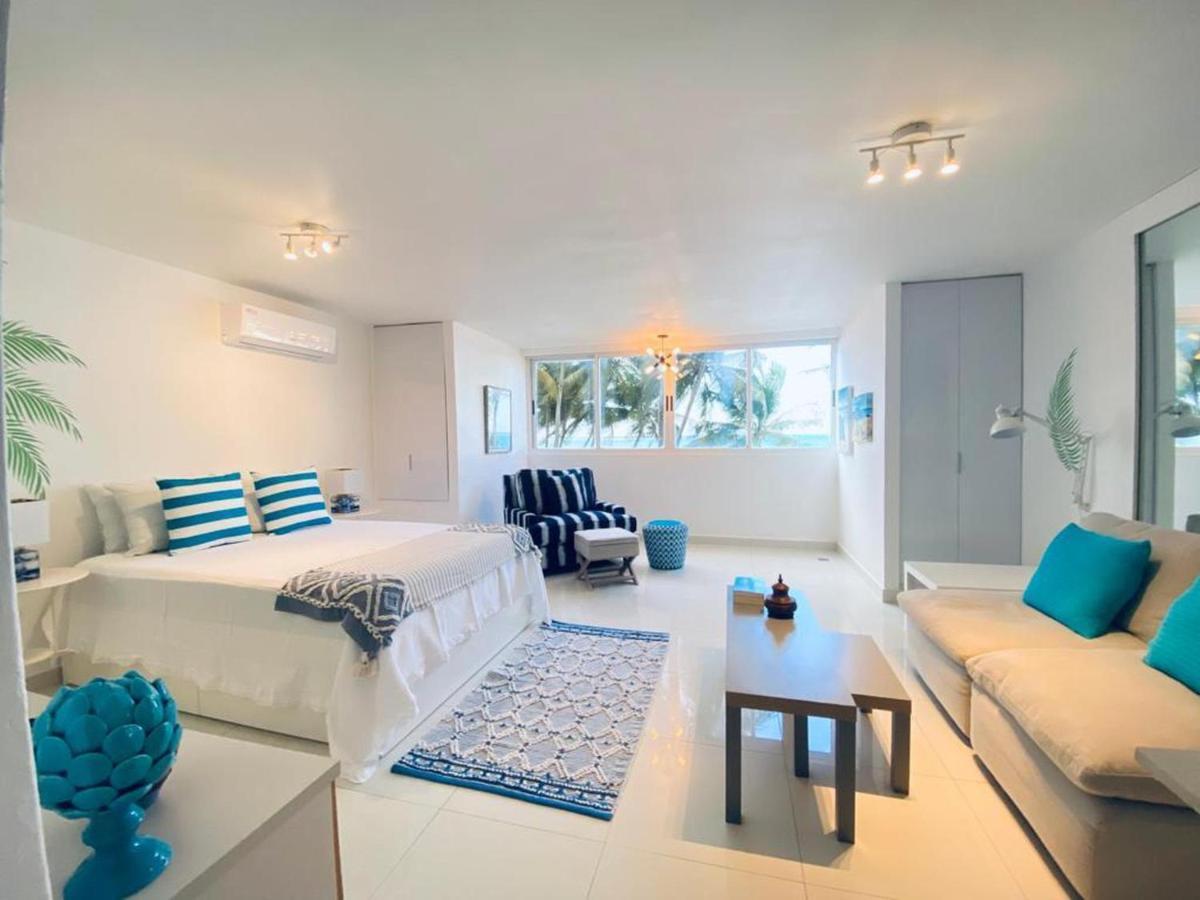 Kasa Las Palmas Ocean View Beachfront Condo Pool San Juan Eksteriør billede