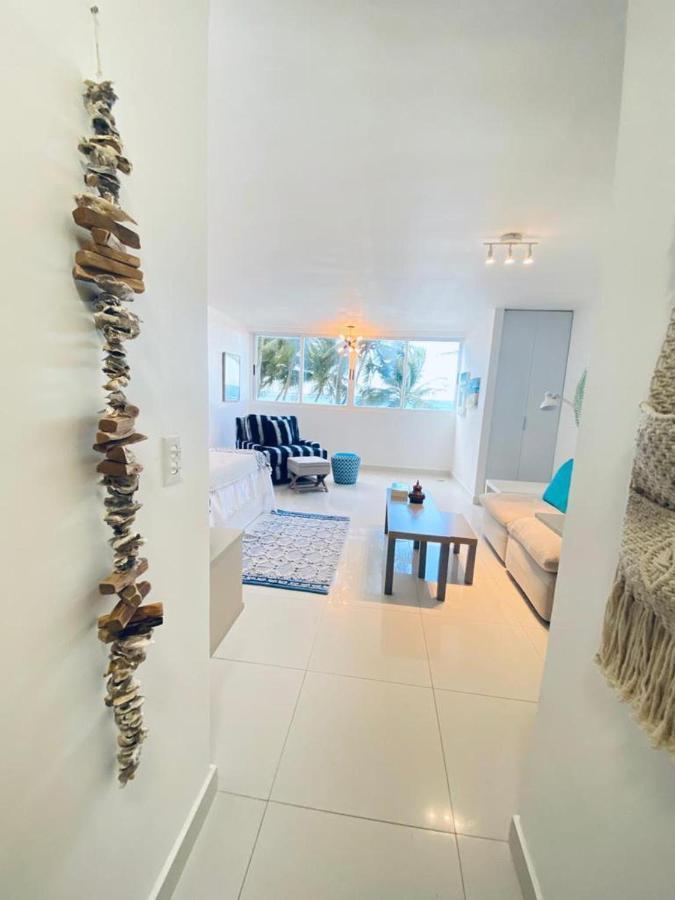 Kasa Las Palmas Ocean View Beachfront Condo Pool San Juan Eksteriør billede