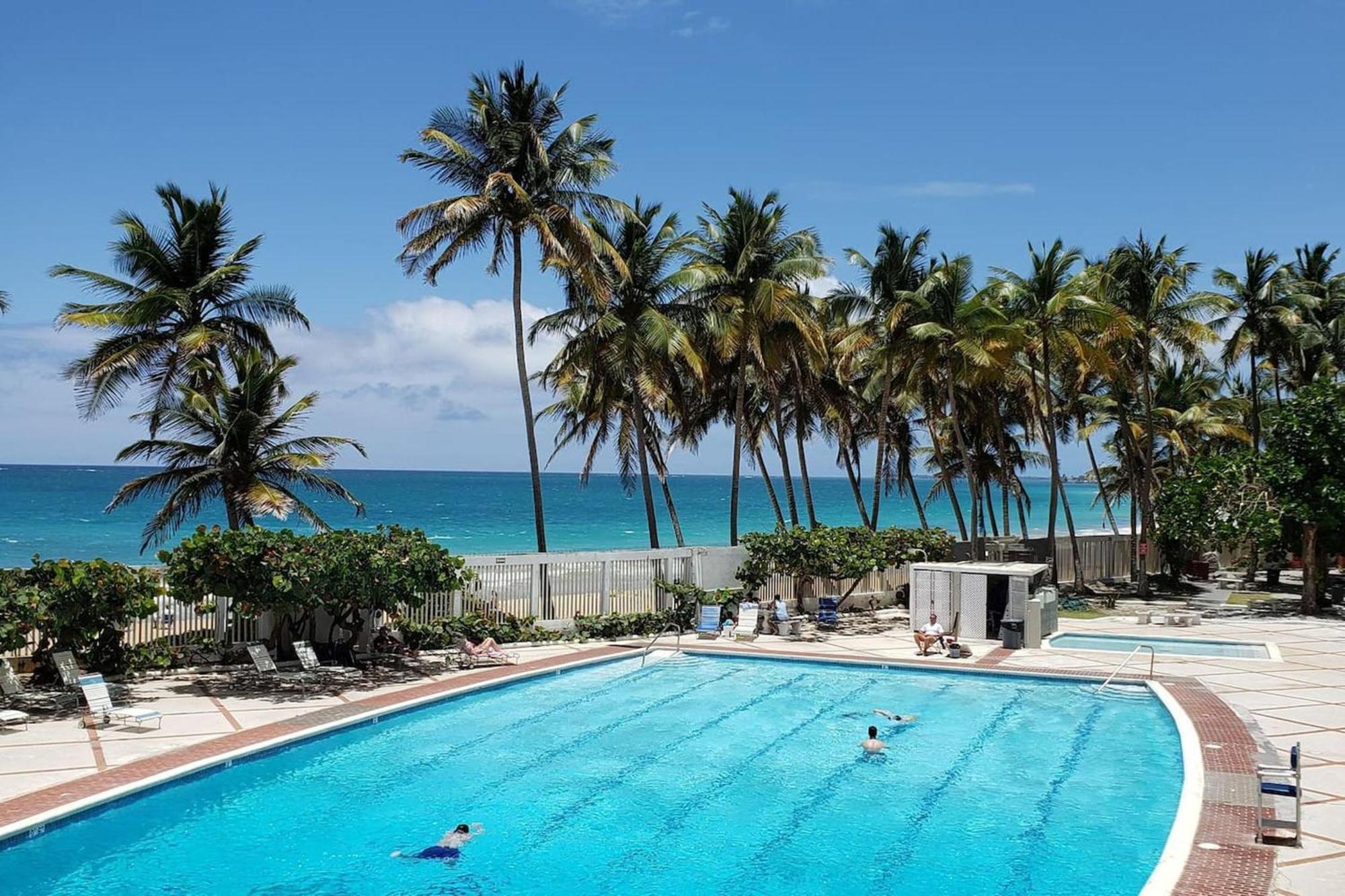 Kasa Las Palmas Ocean View Beachfront Condo Pool San Juan Eksteriør billede